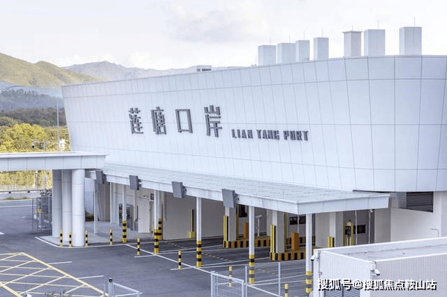 山海天成(售楼处)首页网站-山海天成营销中心-欢迎您丨户型价格-容积率-样板房-配套详情@售楼处(图7)
