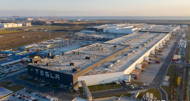 九游娱乐:终于荷兰不愿见到的局面出现了中企开始“集中转让”欧洲资产(图16)