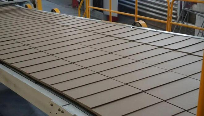 【企业】新疆一纸板厂顺利投产投资近8000万元!(图4)