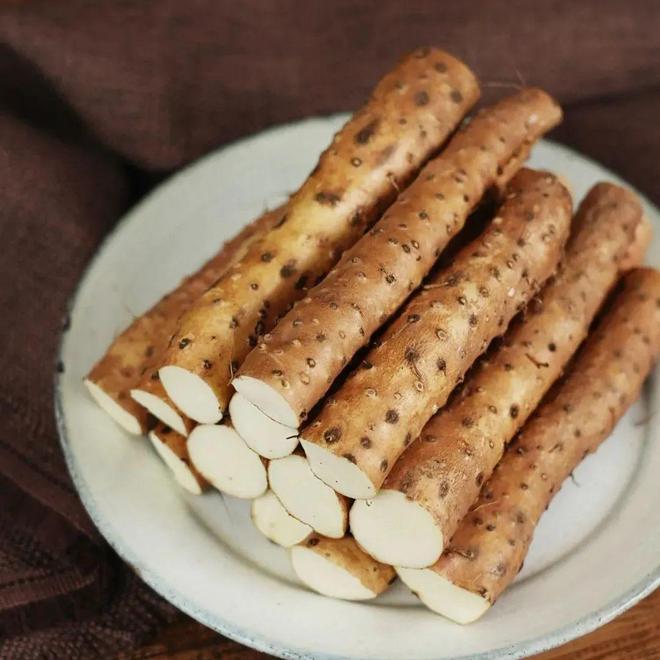 秋天主食换成它！脾胃舒服还能补钾一蒸又香又绵软！(图1)