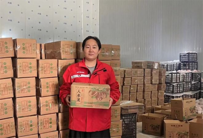九游娱乐：【一线万单！极兔民勤人参果寄递占4成市场(图2)